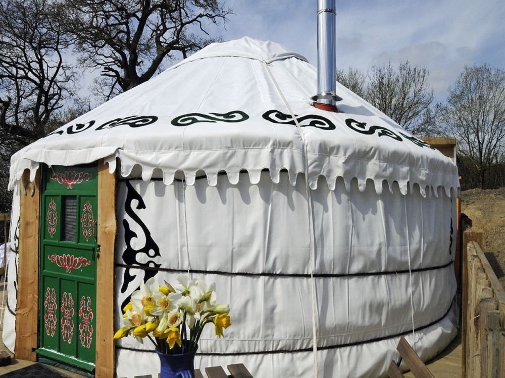 Готель Glamping On The Hill Mells Екстер'єр фото