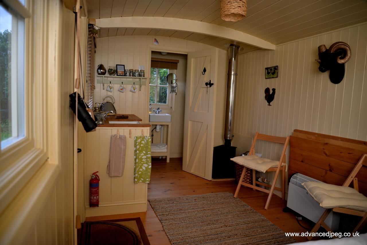 Готель Glamping On The Hill Mells Екстер'єр фото