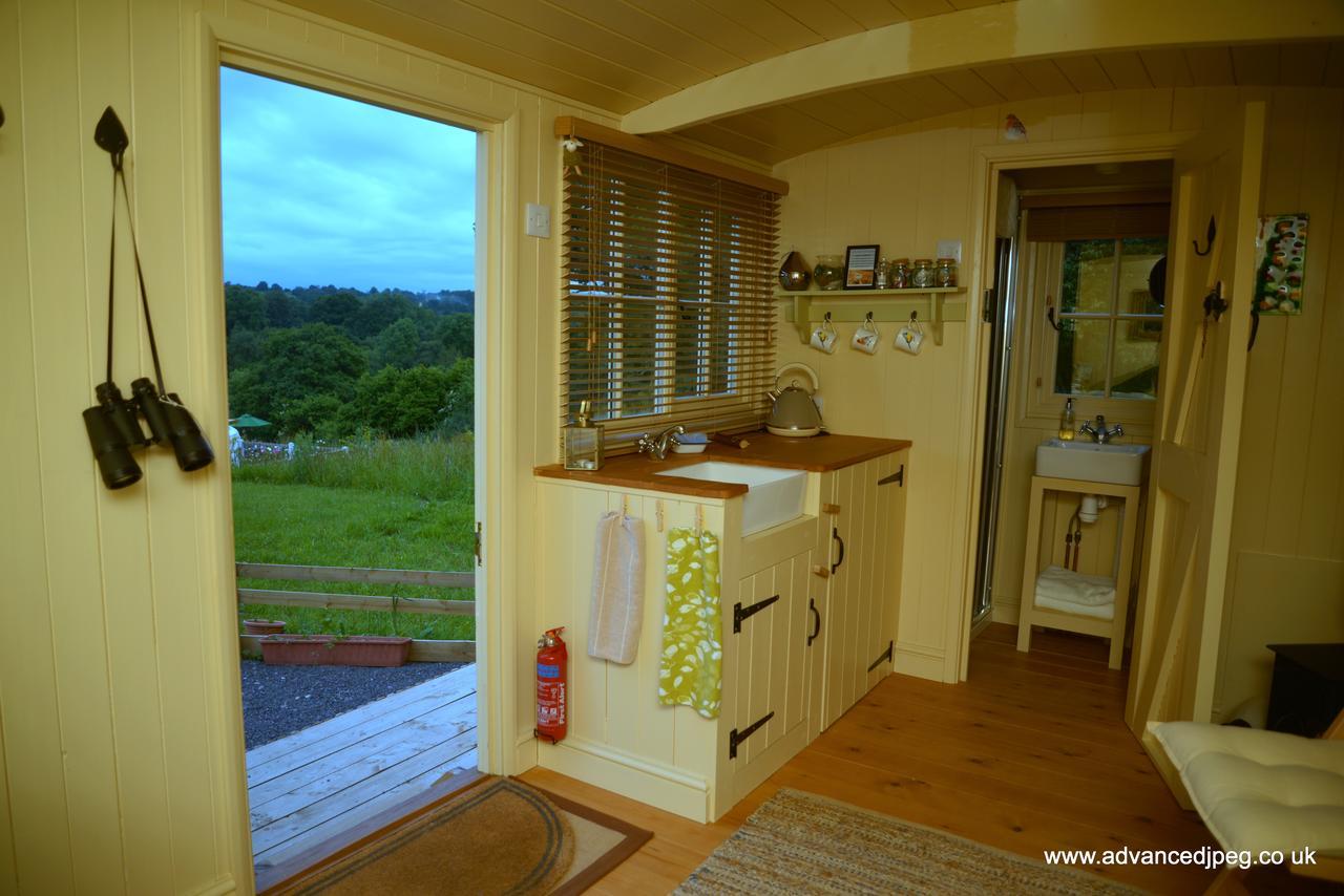 Готель Glamping On The Hill Mells Екстер'єр фото
